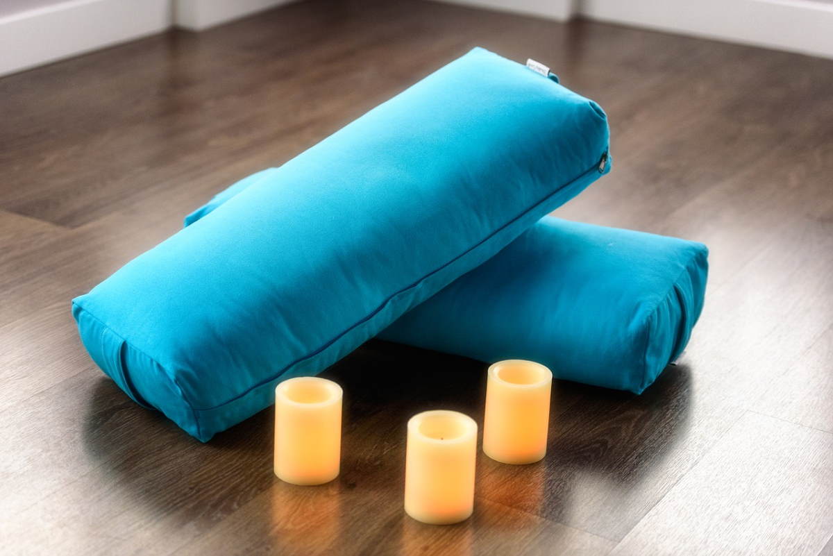 yoga-bolster-pillow