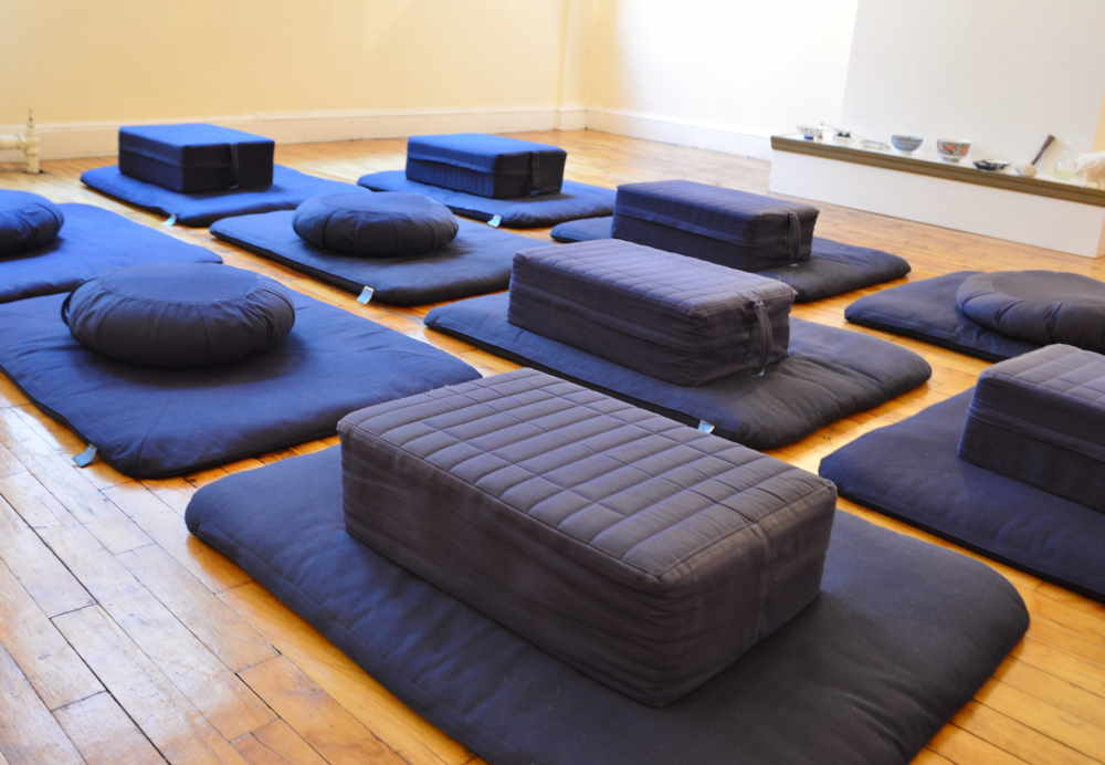 how-to-choose-a-meditation-cushion
