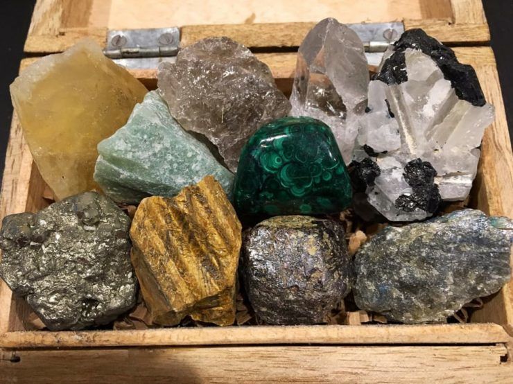 stones-for-abundance-and-prosperity